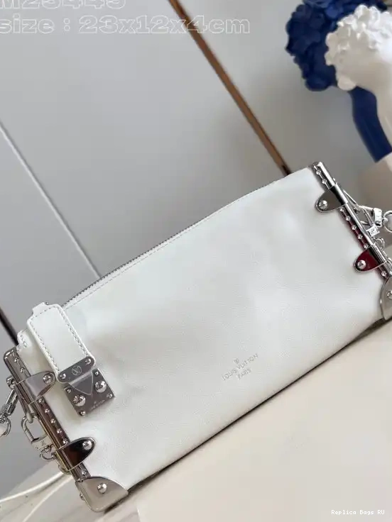 Cheap Trunk-23*12*4CM Louis Vuitton Slim 0611